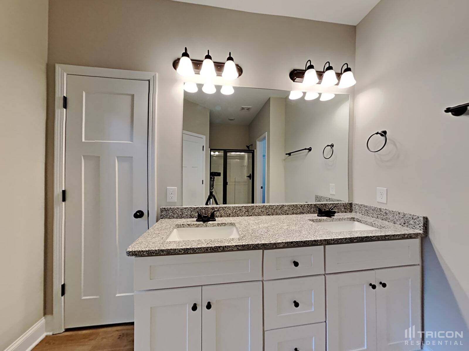 Building Photo - 317 Arbor Cir