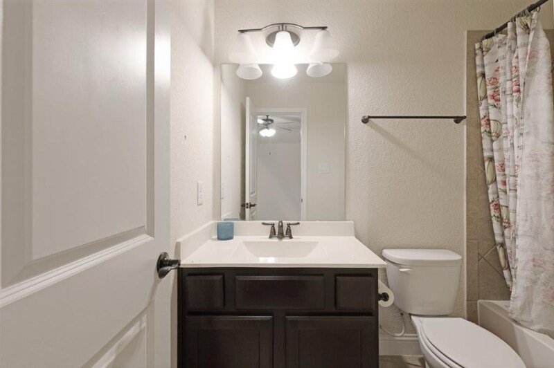 Building Photo - 7742 Candlelight Park Ln