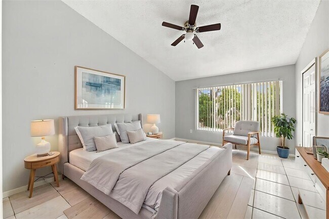 Building Photo - 29924 Playa Del Rey Ln