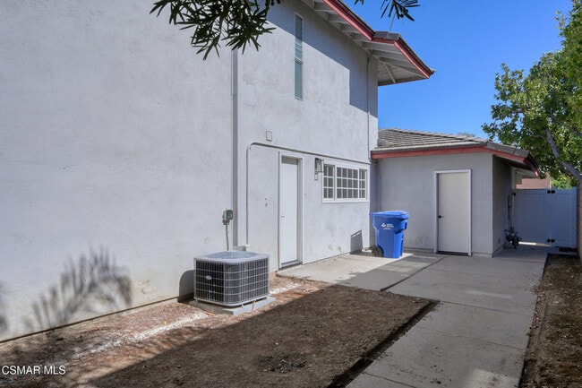 Building Photo - 1623 Elmsford Pl