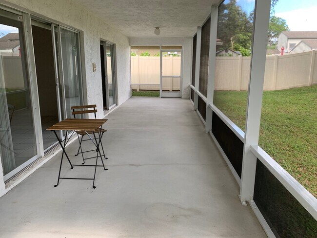 Building Photo - 2444 Stonegate Dr