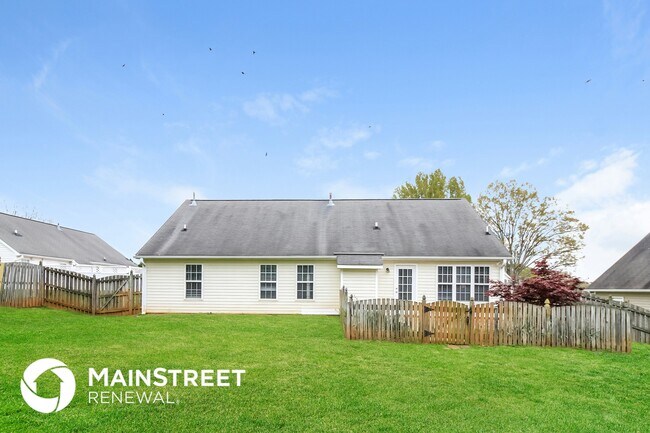 Building Photo - 620 Wallridge Dr