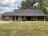 Building Photo - 9260 Blom Blvd