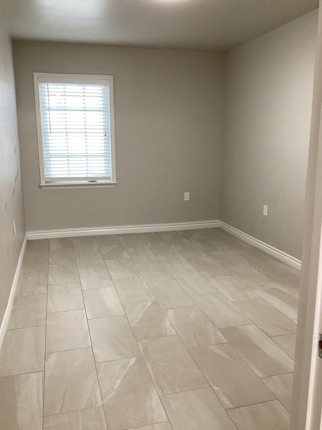 Building Photo - Beautifully Designed 1 Bedroom ADU