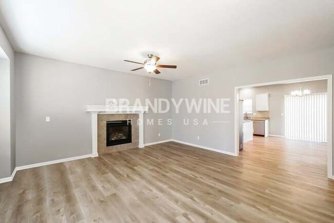 Building Photo - 713 Poplar Cir