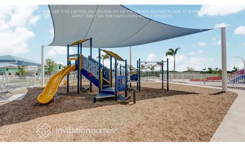 Building Photo - 15527 Miller Creek Dr