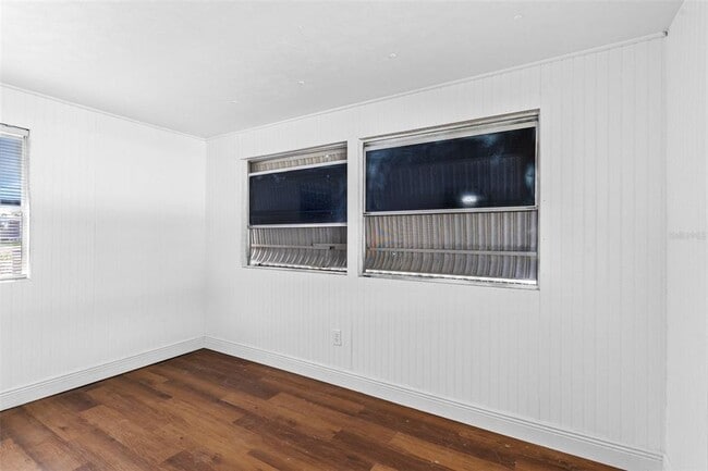 Building Photo - 171 Casebier St