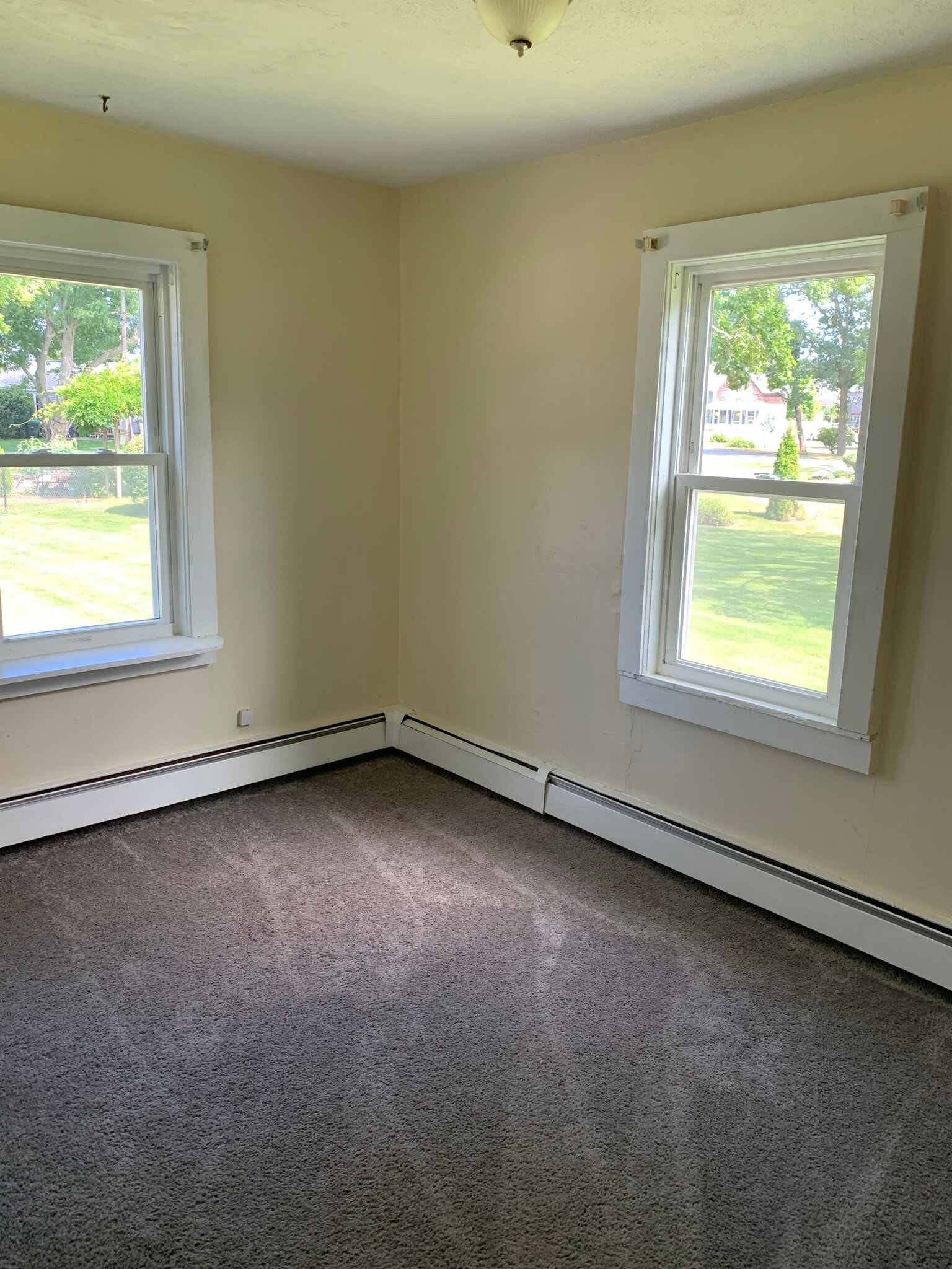 1st bedroom - 73 Careswell St