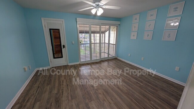 Building Photo - 1028 Apollo Beach Blvd