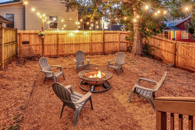 Building Photo - 1331 4th Ave N