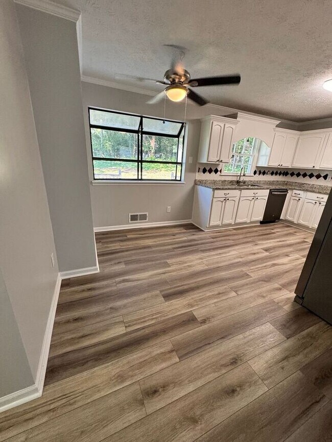 Building Photo - !!!WARNING: AVOID SCAMS CONFIRM RENTAL AT ...