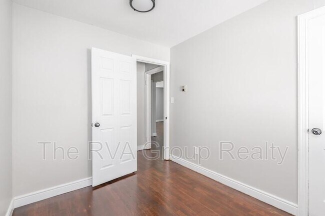 Building Photo - 1407 N 32nd St