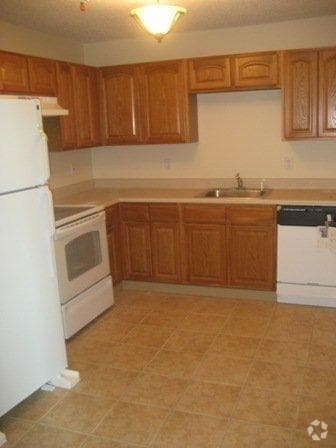 Kitchen - The Residence on North