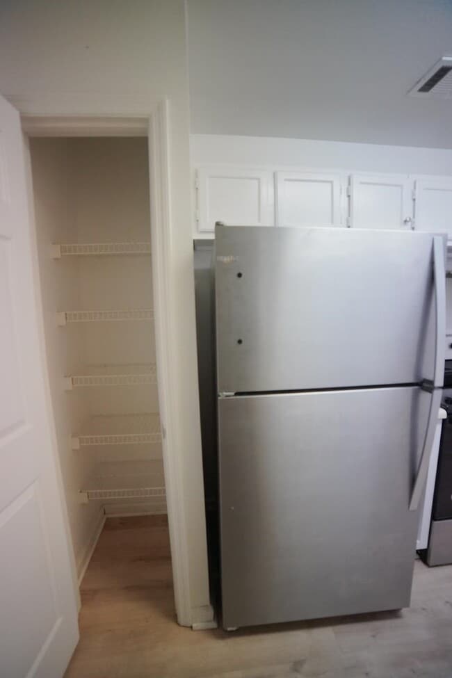 Building Photo - 1264 Ocala Rd