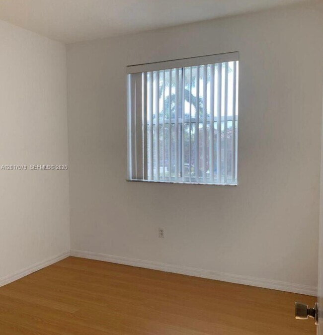 Building Photo - 772 SW 106th Ave