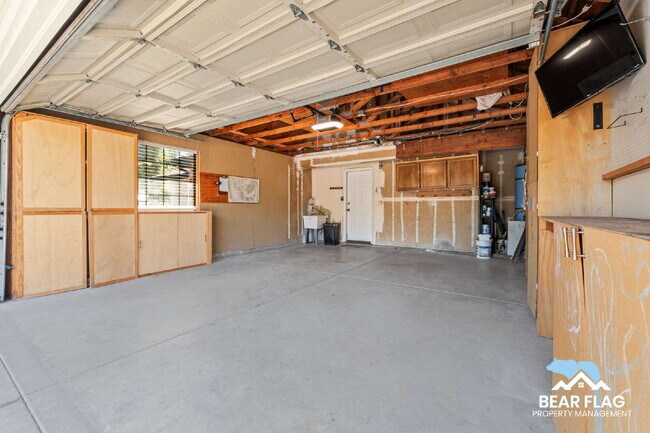 Building Photo - Spacious 4-Bedroom Home for Rent – $3750/m...