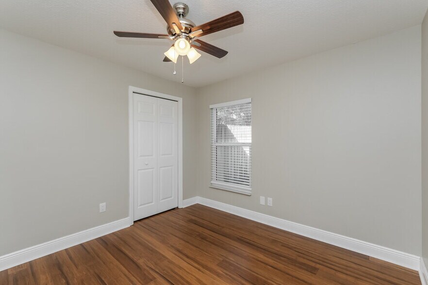 Building Photo - 2936 Minuteman Ln