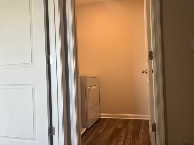 Building Photo - 162 Gumspring Dr