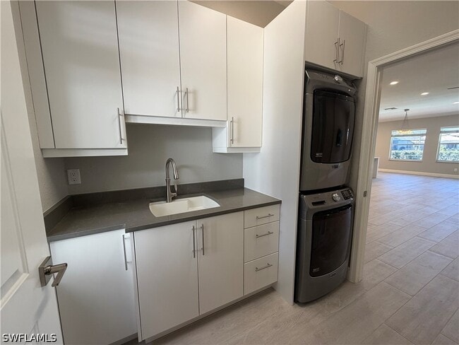 Building Photo - 7080 Timberland Cir