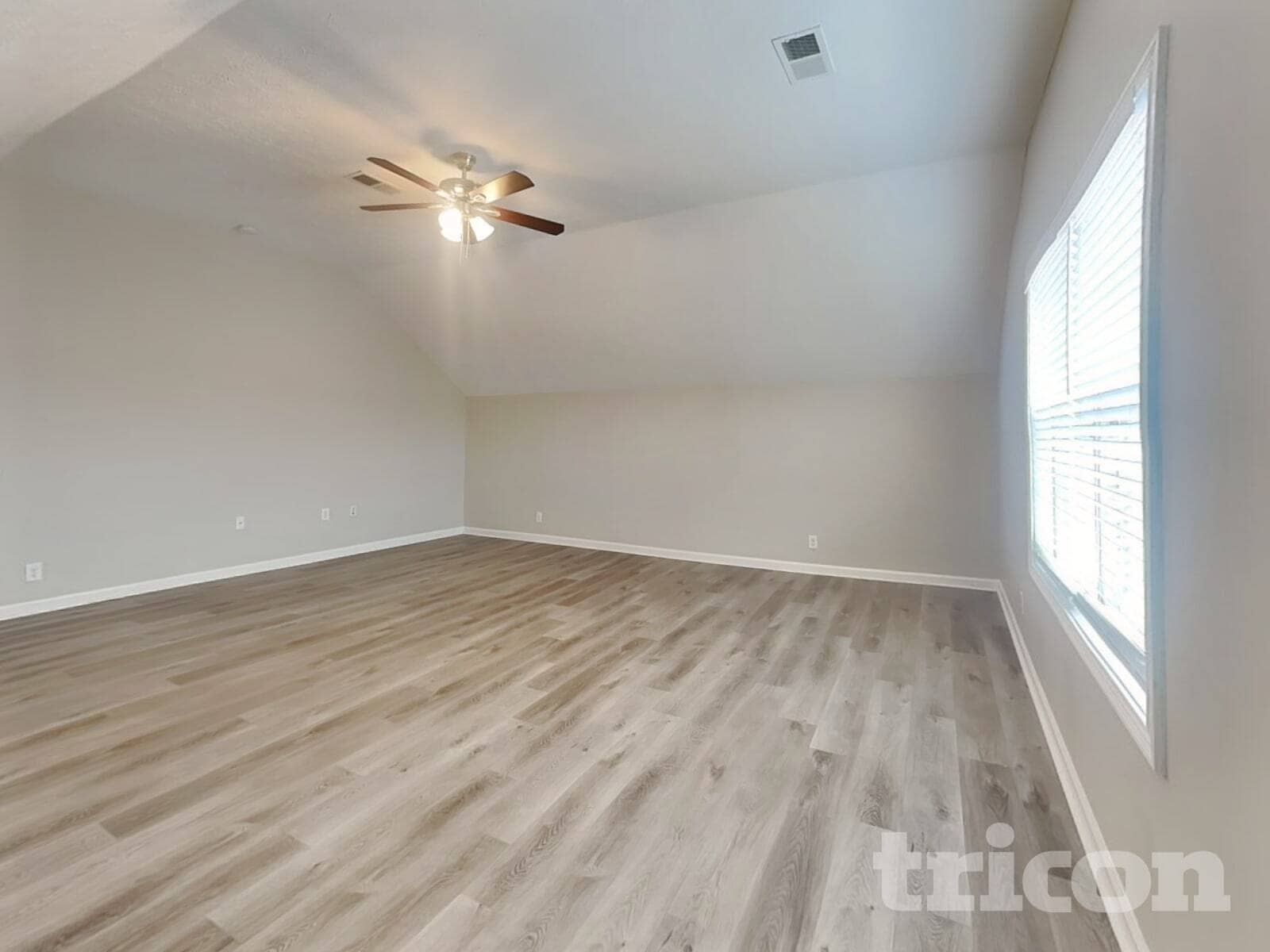 Building Photo - 1304 Golden Eagle Way