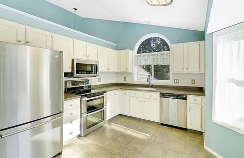 Primary Photo - 241 Wildhurst Rd