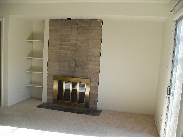 Building Photo - 5058 Hibbs Dr