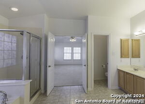 Building Photo - 915 Classen Pass