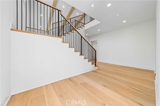 Building Photo - 233 Pinnacle