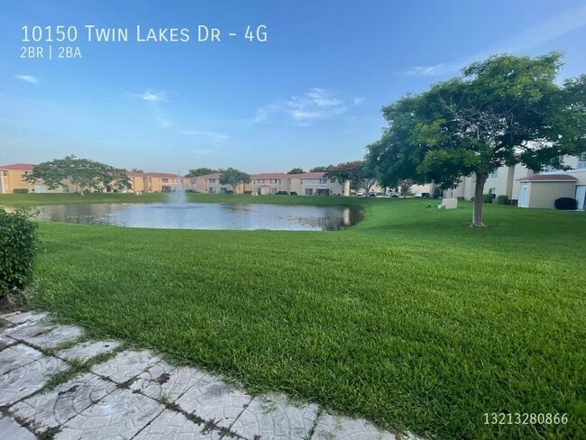 Building Photo - 10150 Twin Lakes Dr