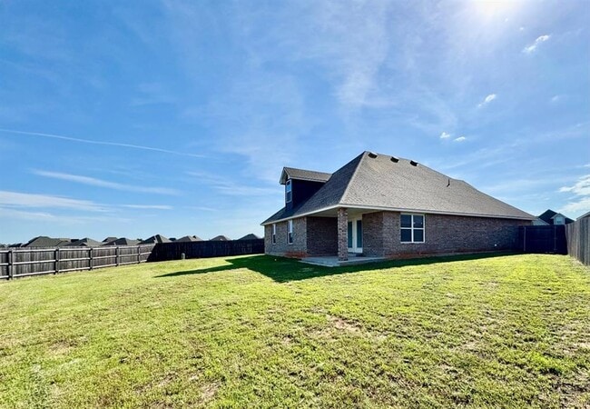 Building Photo - 18305 Autumn Grv Ct