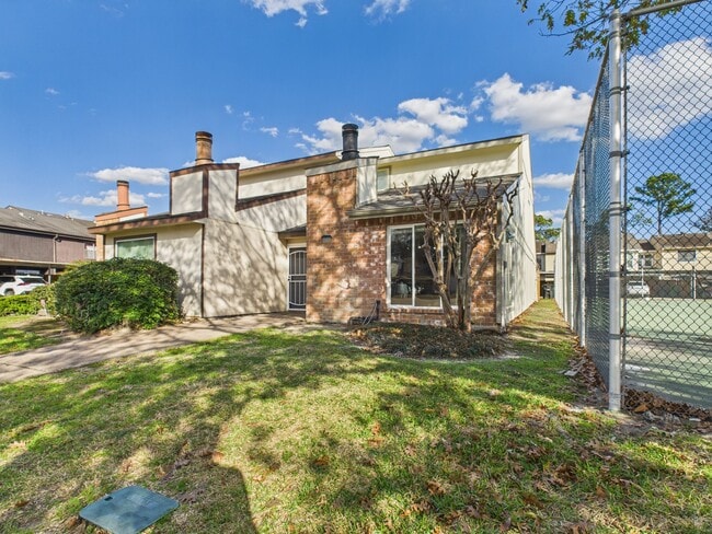 Building Photo - 7836 Bateman Ln