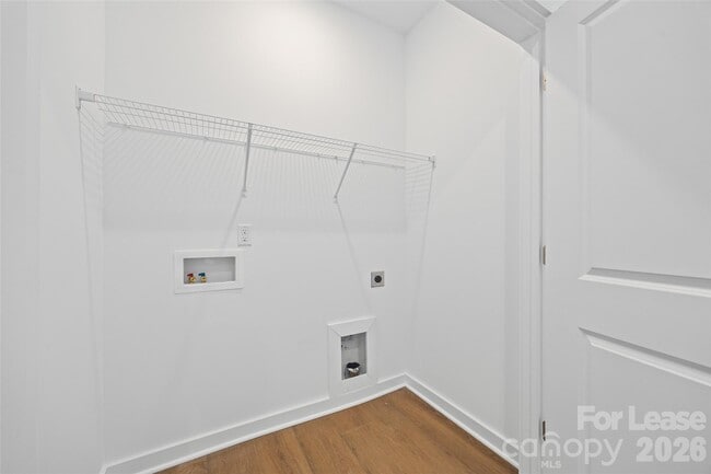 Building Photo - 7216 Westrow Ave