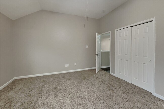 Building Photo - 16306 Ash Point Ln