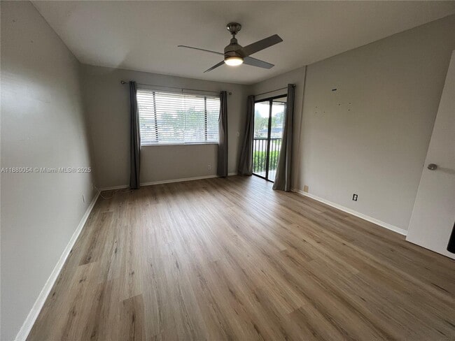 Building Photo - 8156 NW 15th Manor