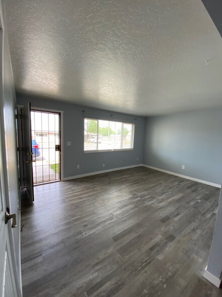 Building Photo - 420 Murray Ave