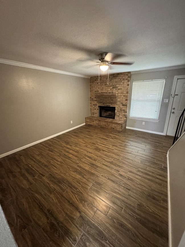 Building Photo - 1324 Harless Ave