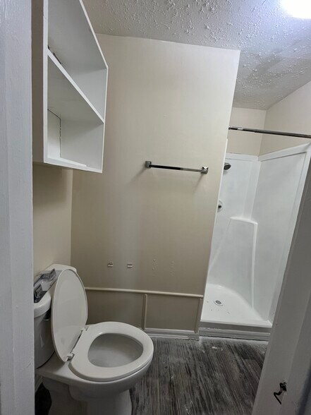 Building Photo - 579 N 30th St