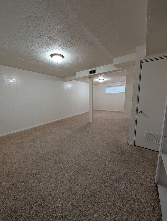 Building Photo - 4182 2835 W