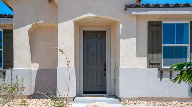 Building Photo - 13925 Mesa View Dr