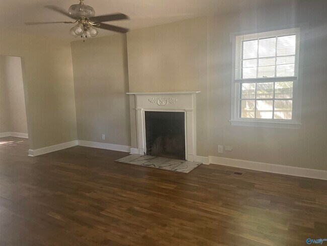 Building Photo - 2018 Sewanee Rd SW