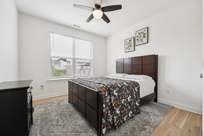 Building Photo - 200 Cloud Berry Ln