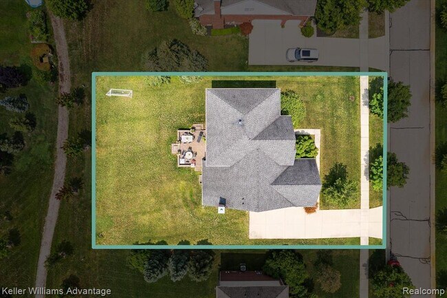 Building Photo - 24323 Bellingham Dr
