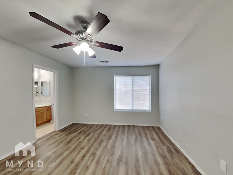 Building Photo - 14672 S Redondo Rd