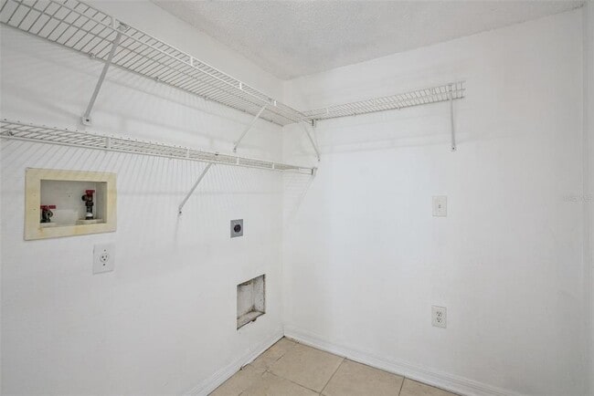 Building Photo - 965 Welch Hill Cir