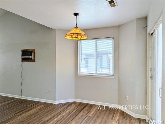 Building Photo - 1617 W 39th Ave