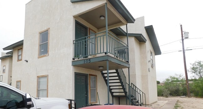 Building Photo - 105 Rockwell Way