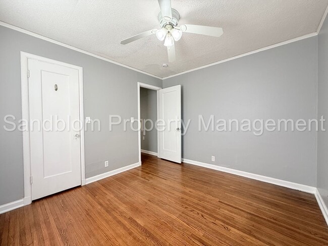 Building Photo - For Lease | University of Tulsa | Available Now!