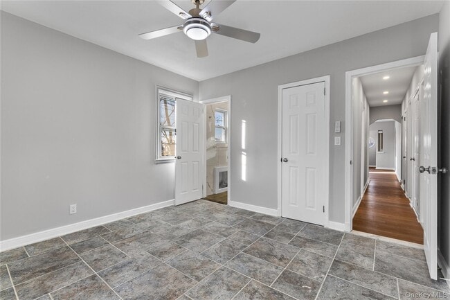 Building Photo - 840 E Broadway