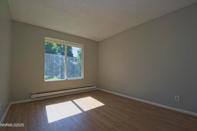 Building Photo - 3949 Clear Acre Ln