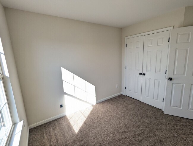 Building Photo - 7122 Collinsworth Pl